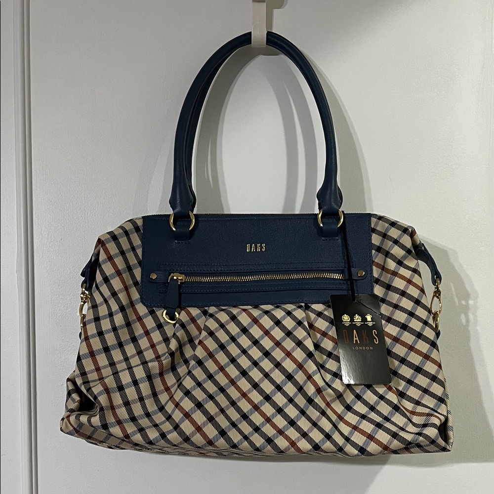 DAKS Elegant Navy and Tan Plaid Tote Bag
